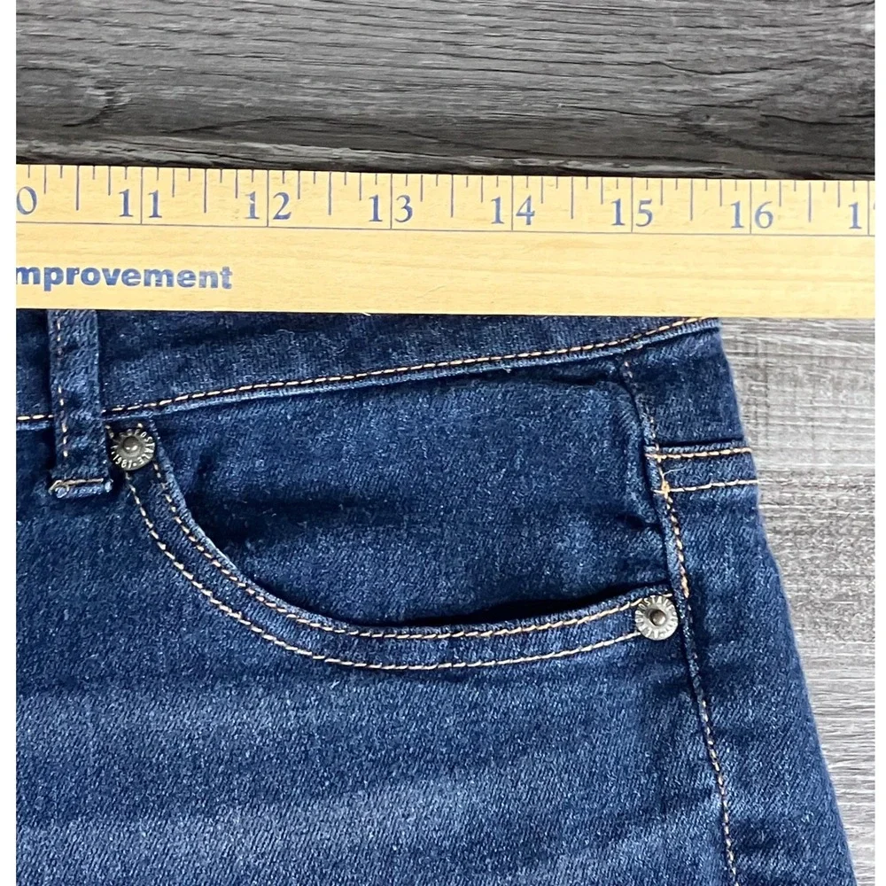Aeropostale Womens Dark Wash Denim Bermuda Shorts Cuffed Mid Rise Size 6 Stretch